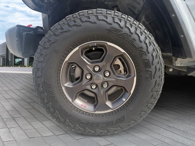 Used 2021 Gray Jeep Rubicon image 9