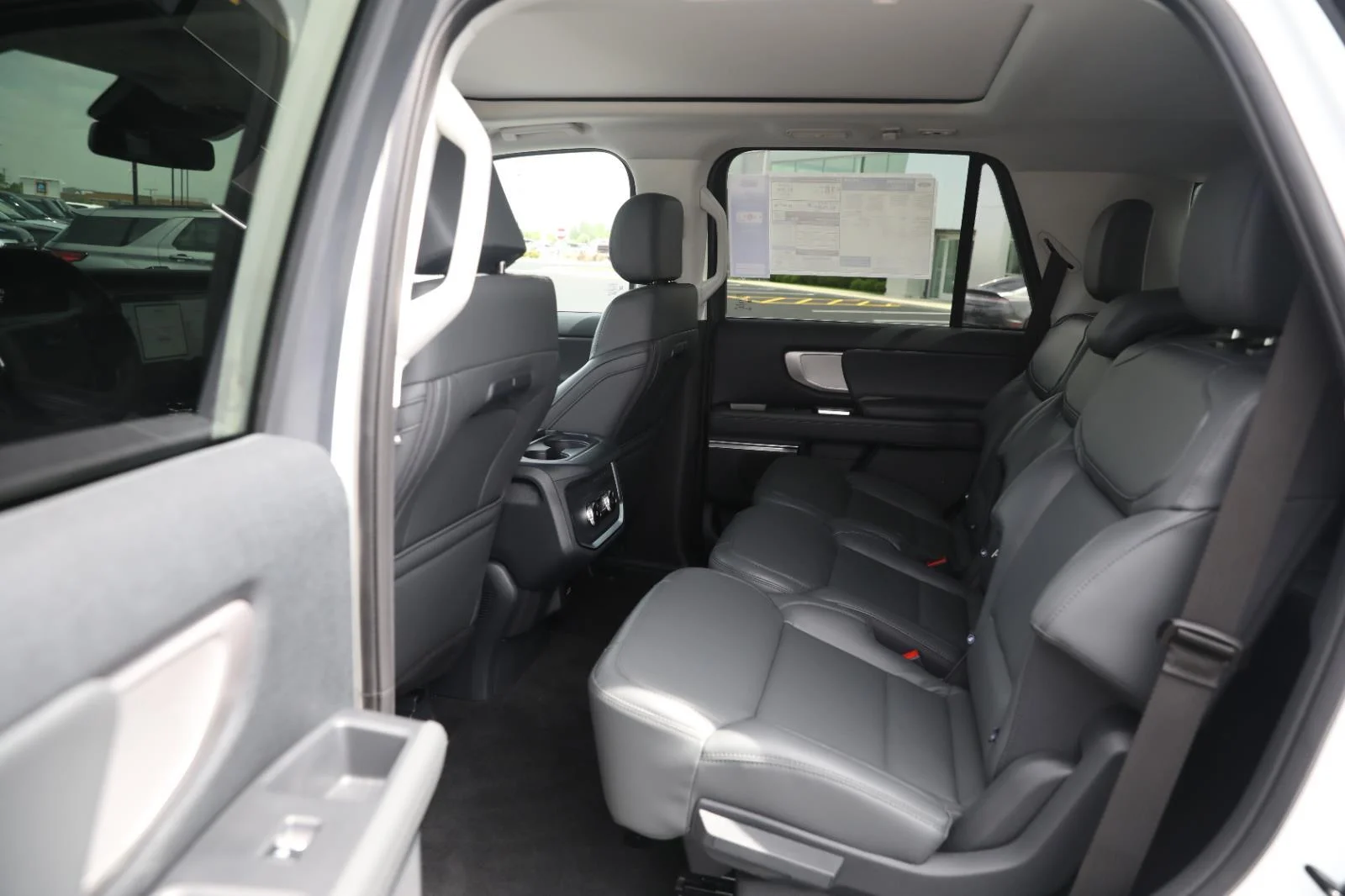 New 2026 Star White Metallic Tri-Coat Ford Active image 21
