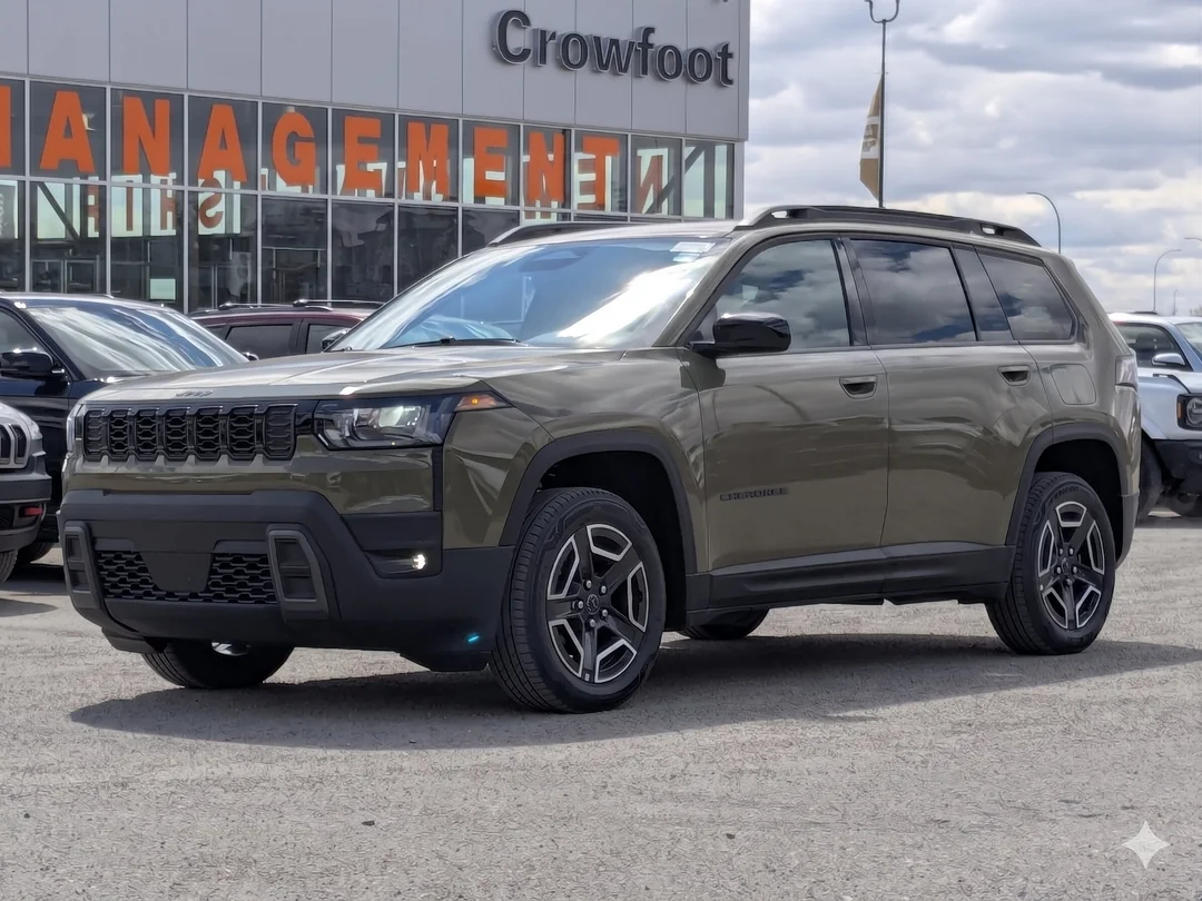 New 2026 41 Jeep Laredo - - 4x4 - Pkg 23F - Mopar Protect Pkg - Compact Spare - 1.6L Turbo Hybrid & More! image 4
