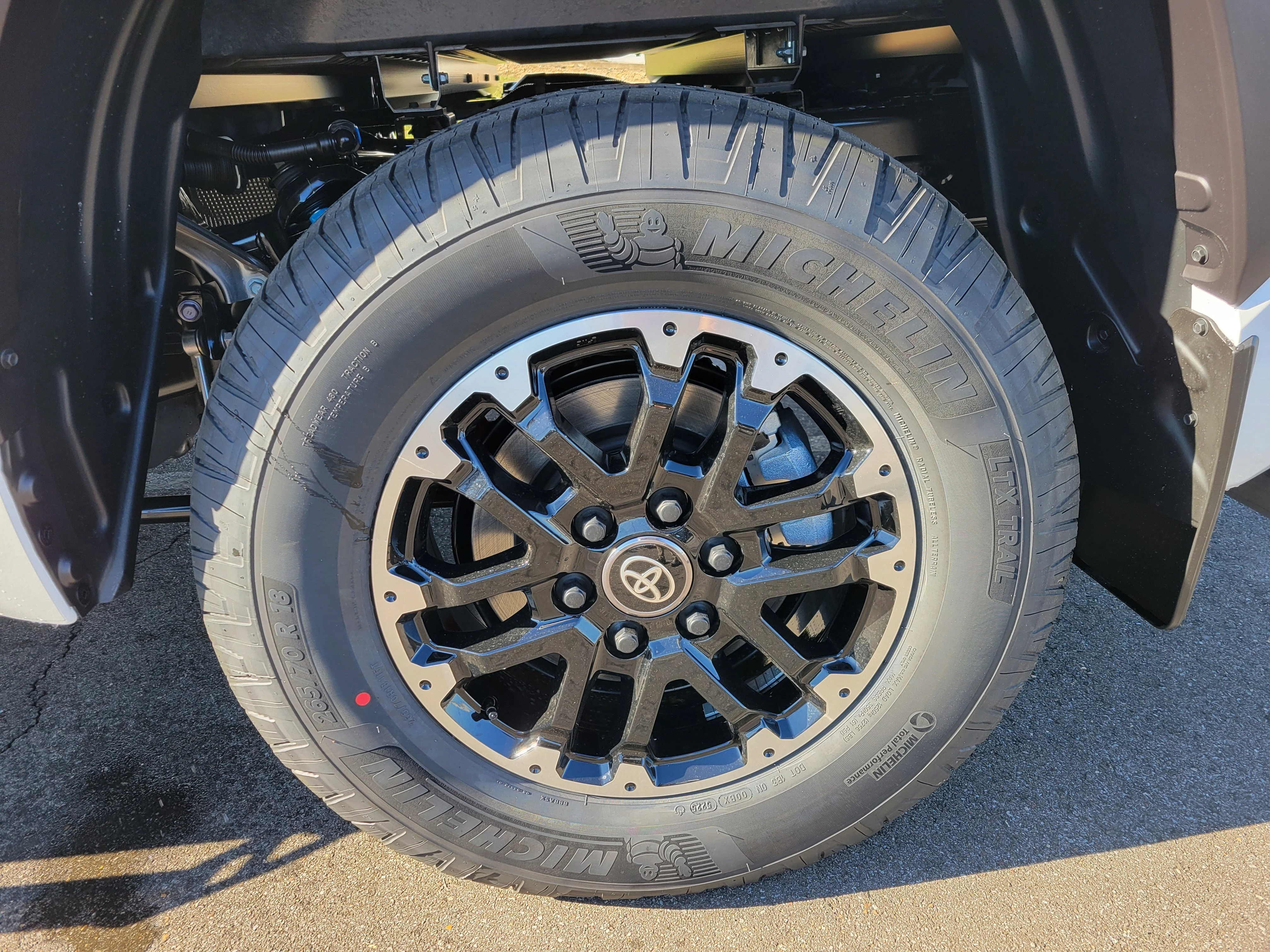 New 2026 Ice Cap Toyota SR5 image 15