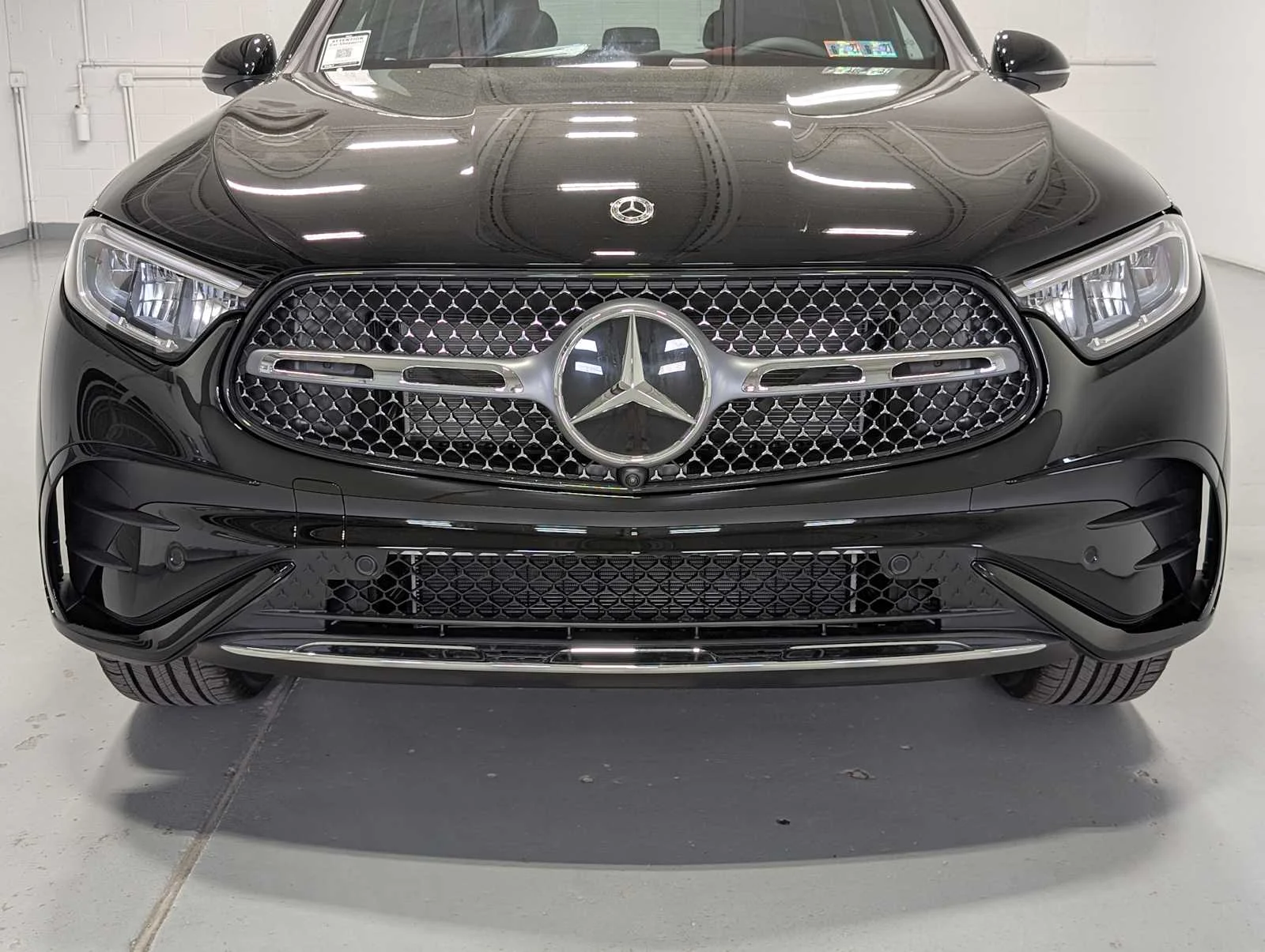 New 2026  Mercedes-Benz GLC 300 image 2