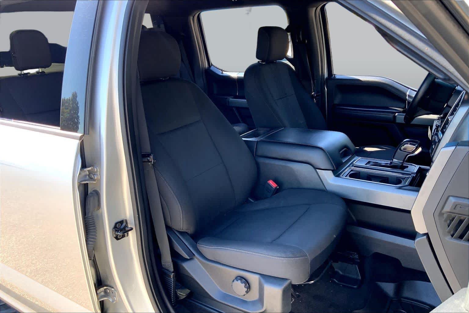 Used 2018 Ingot Silver Metallic Ford XLT image 9
