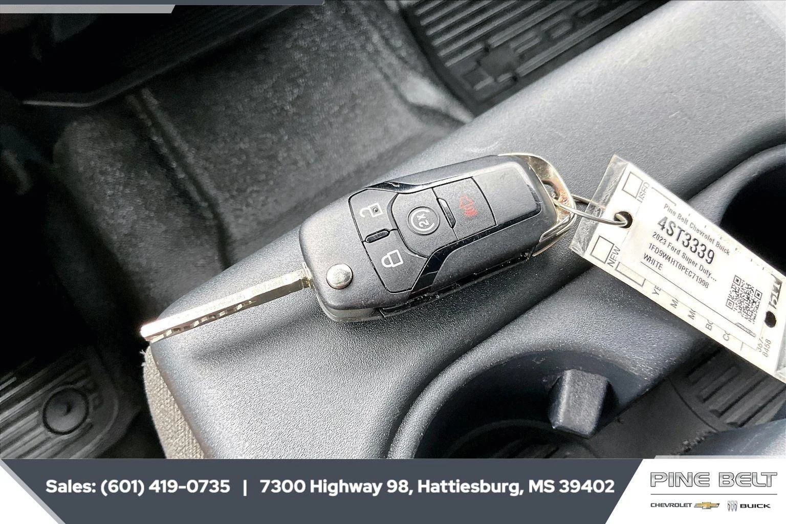 Used 2023 White Ford XL image 10