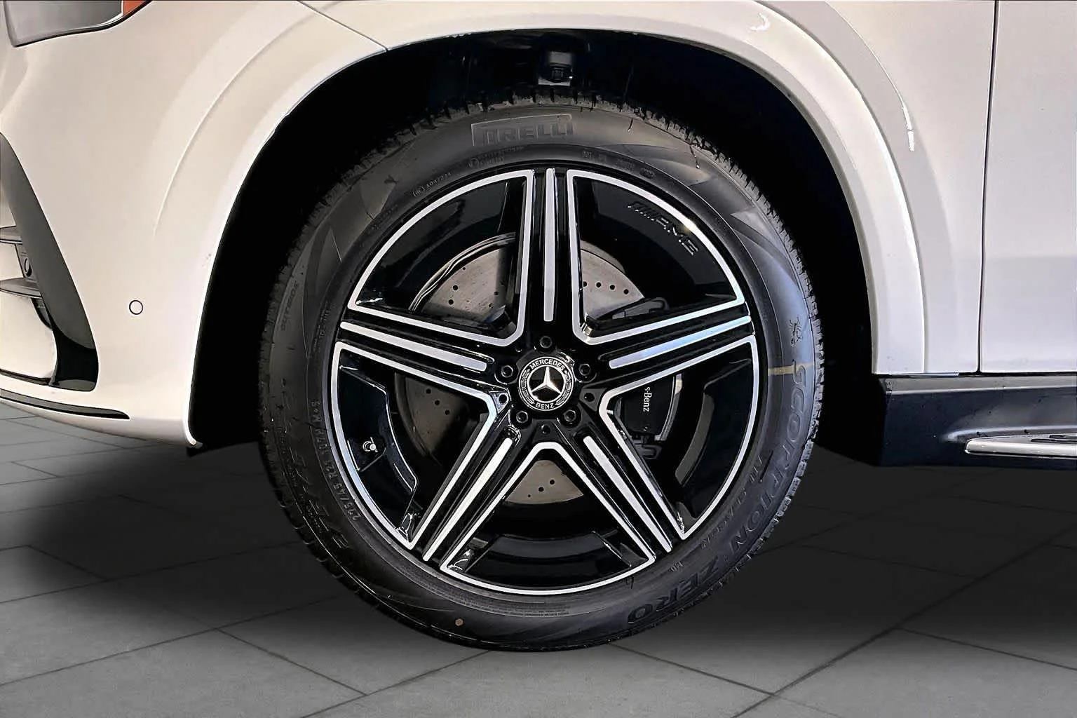 New 2026 Polar White Mercedes-Benz GLE 350 image 17