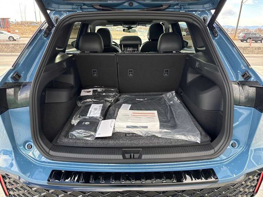 New 2026  Volkswagen 2.0T SE R-Line Black image 28