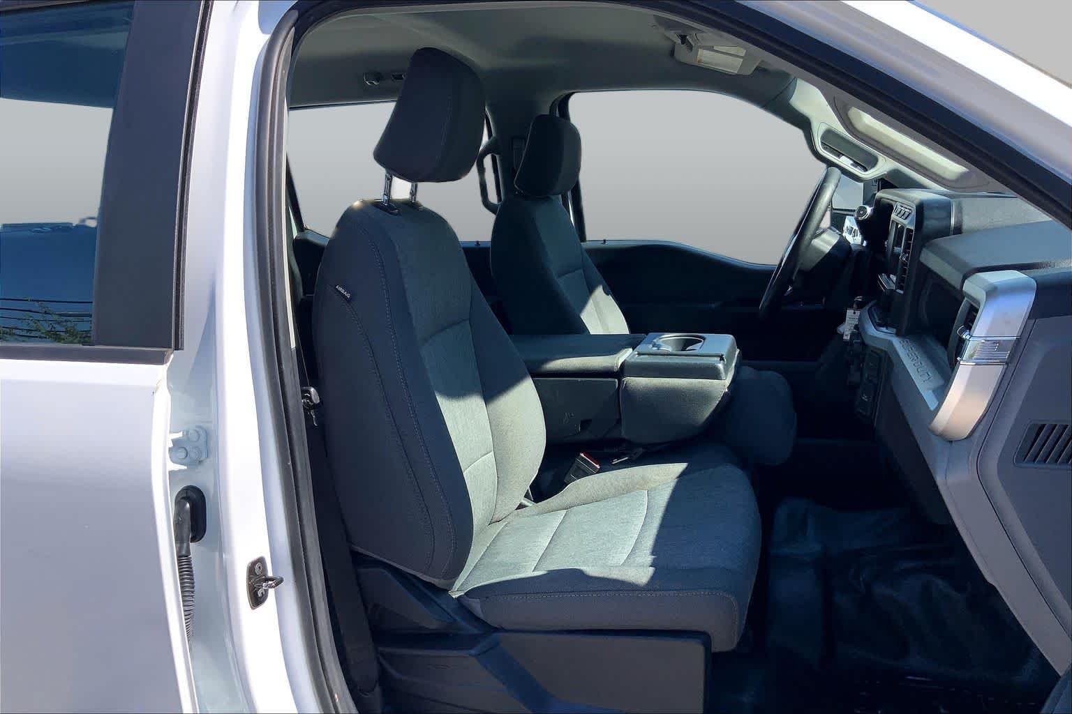 Used 2024 Oxford White Ford XL image 9