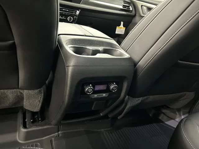New 2027 Summit White Chevrolet LT image 23