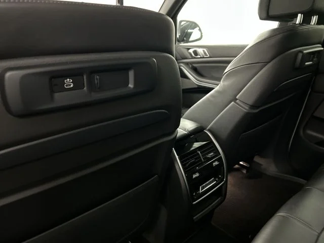 2022 BMW X5 M50i - Photo 27