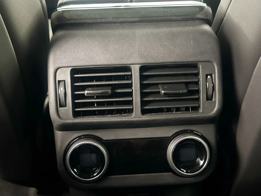 Certified Used 2025 White Land Rover Dynamic SE image 26