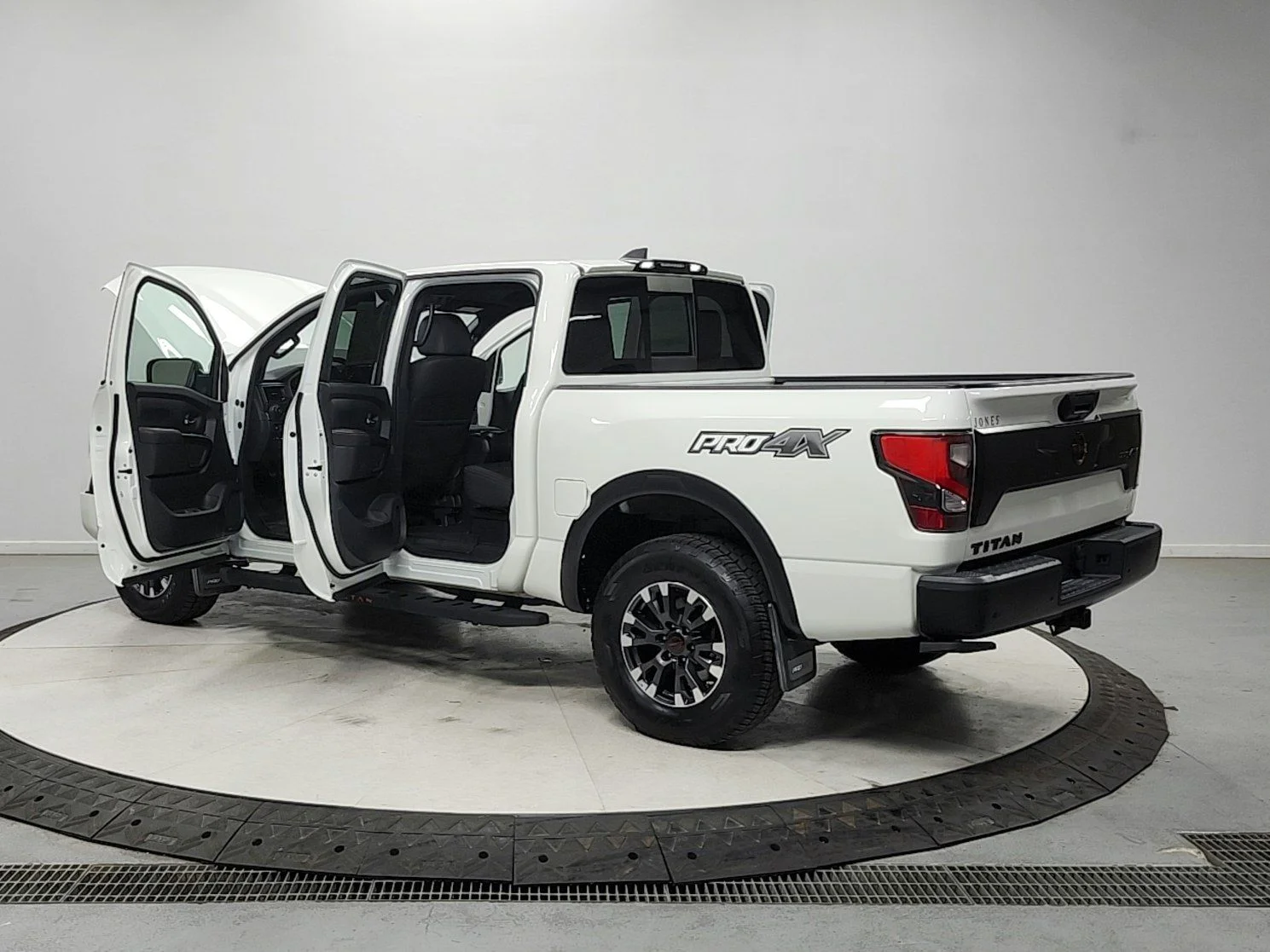 Used 2023 Glacier White Nissan PRO-4X image 13