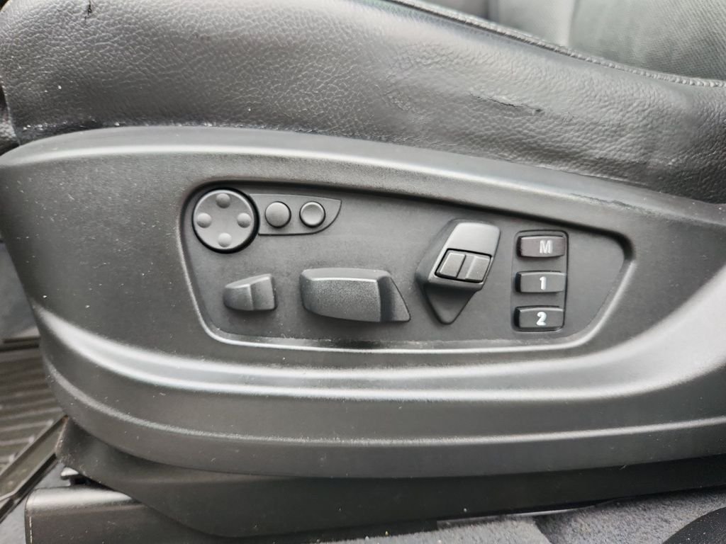 Used 2014 White BMW xDrive35i image 26