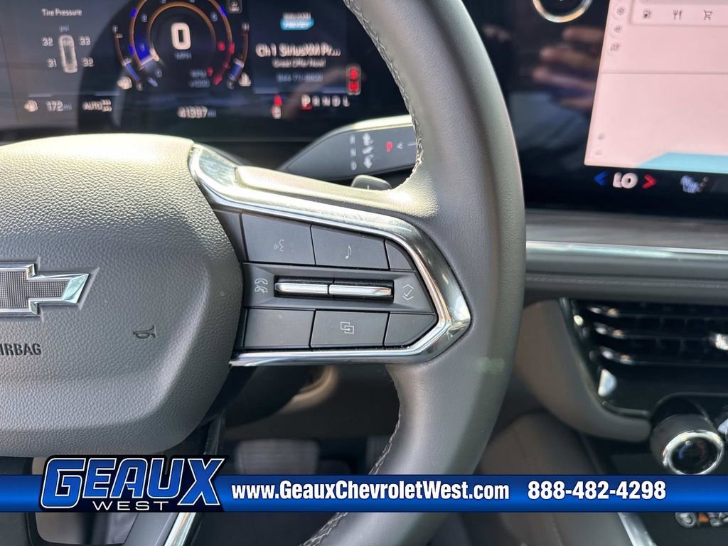 Used 2025 Black Chevrolet Z71 image 48