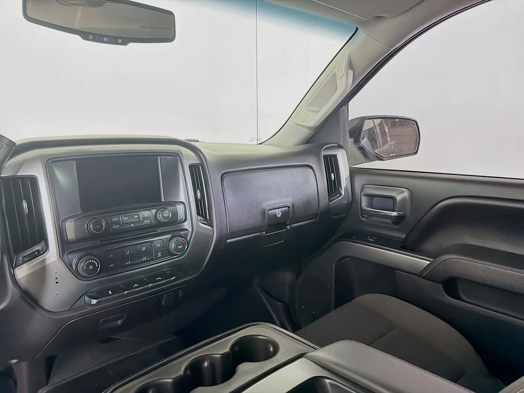 Used 2016 Gray Chevrolet LT image 20