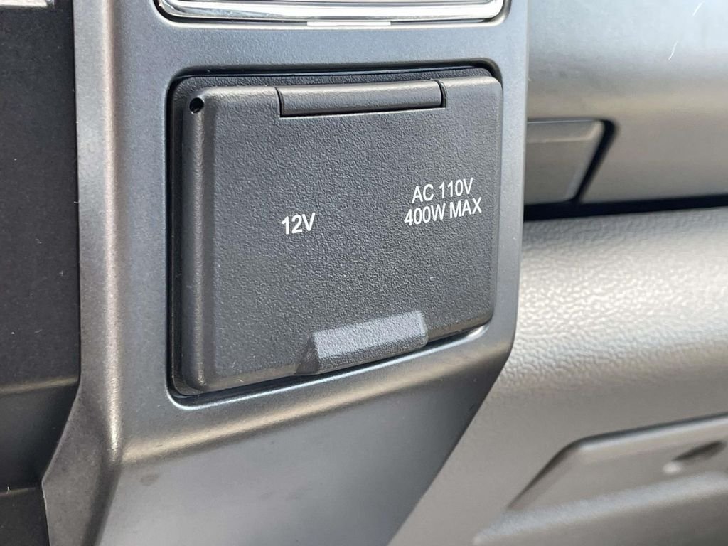 Used 2021 Silver Ford XLT image 32