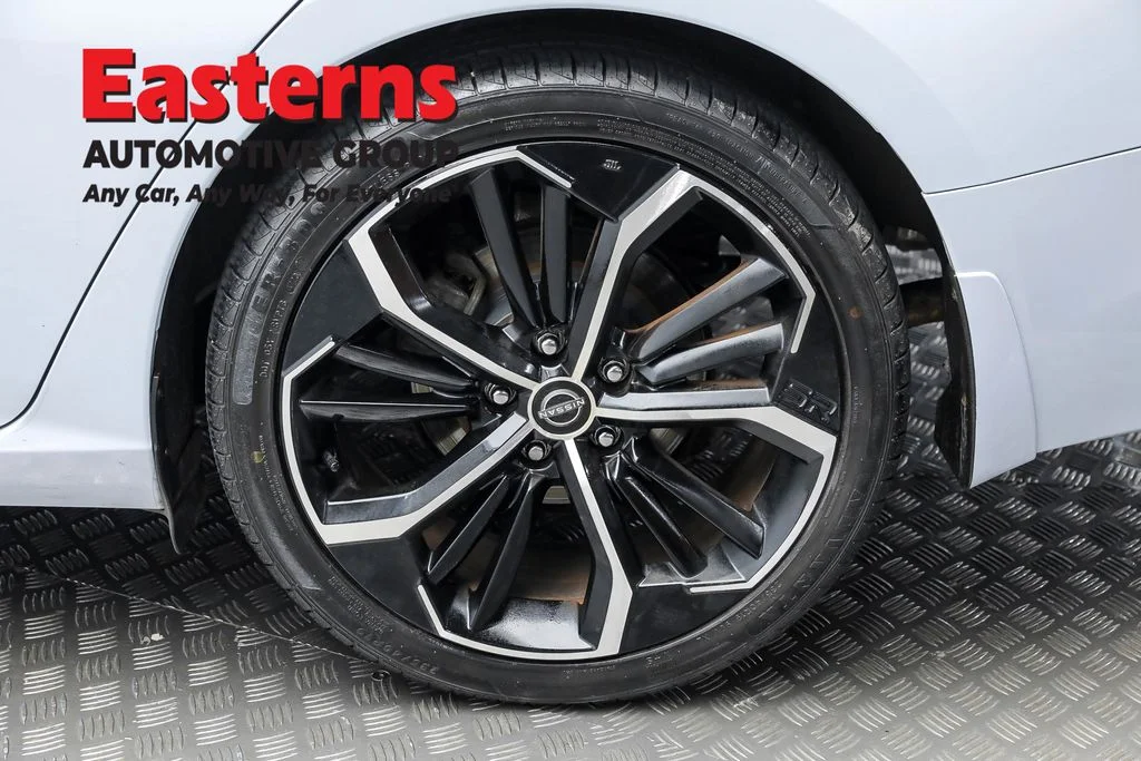 Used 2023 Gray Nissan 2.5 SR image 8