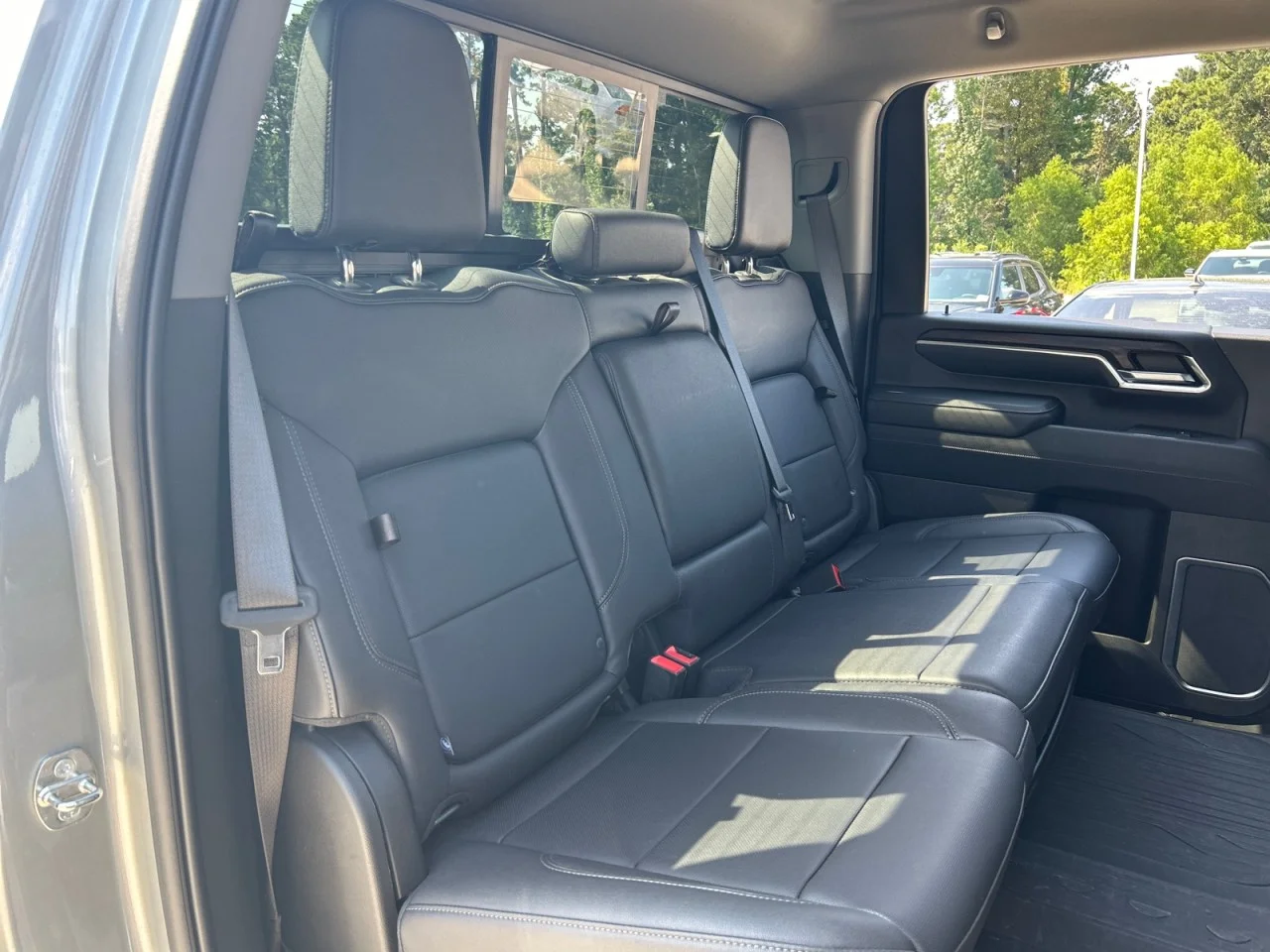 Used 2024 Sterling Metallic GMC SLT image 21