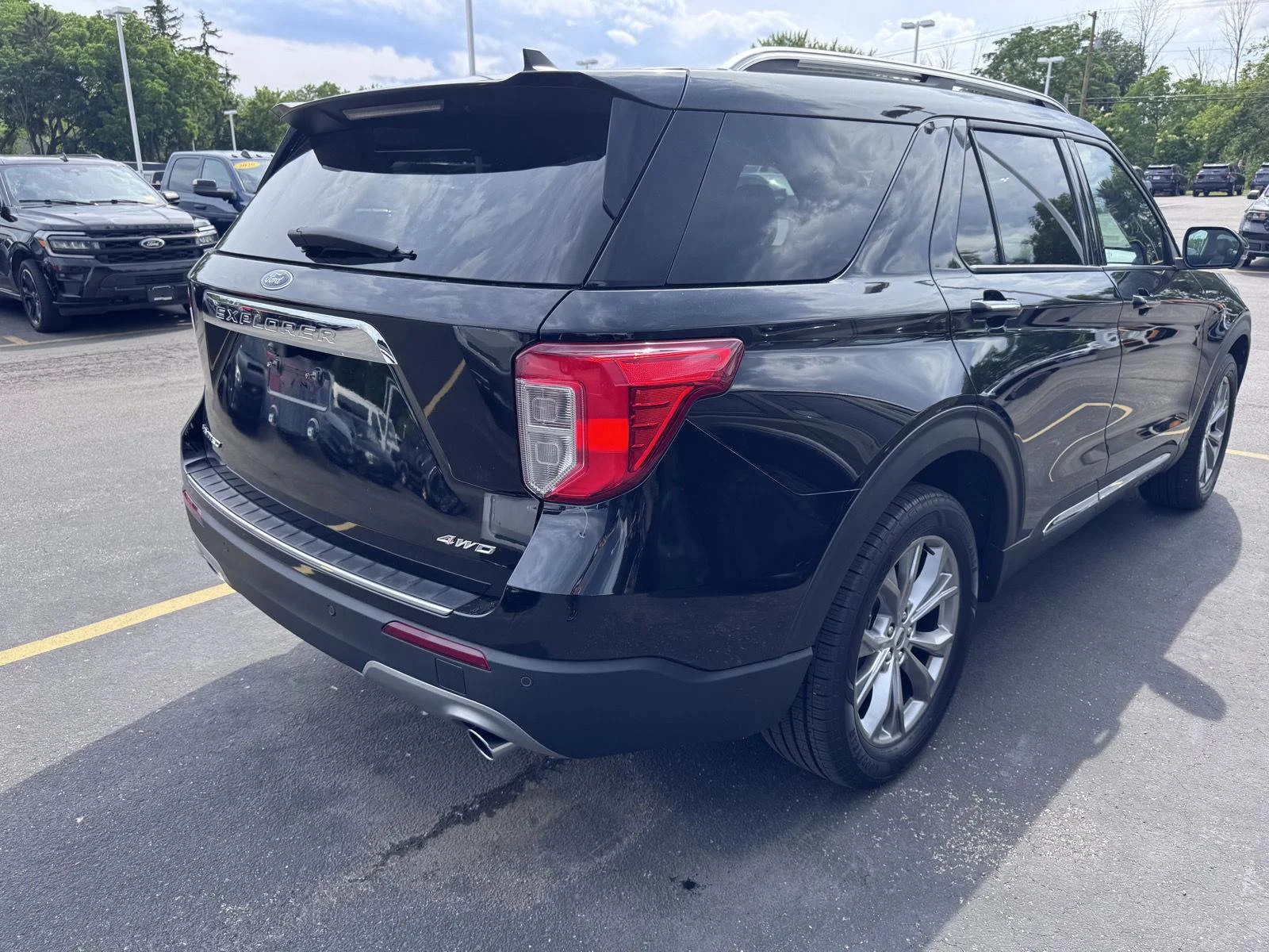 Used 2022 Agate Black Ford Limited image 4