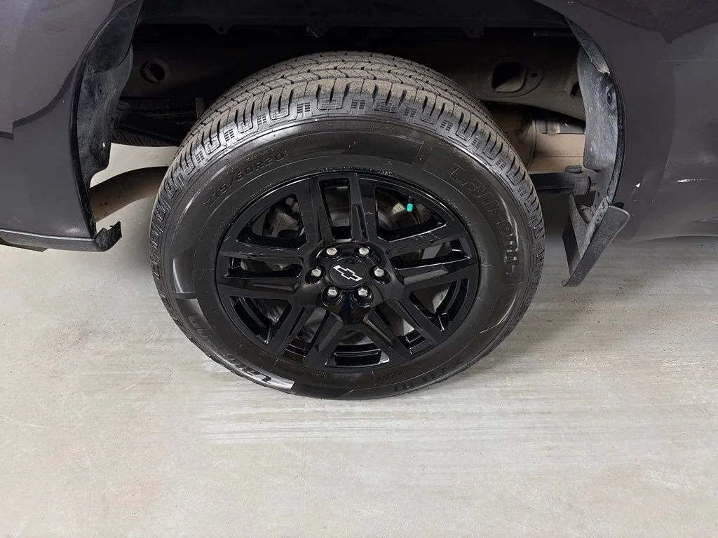 Used 2023 Gray Chevrolet Custom image 13