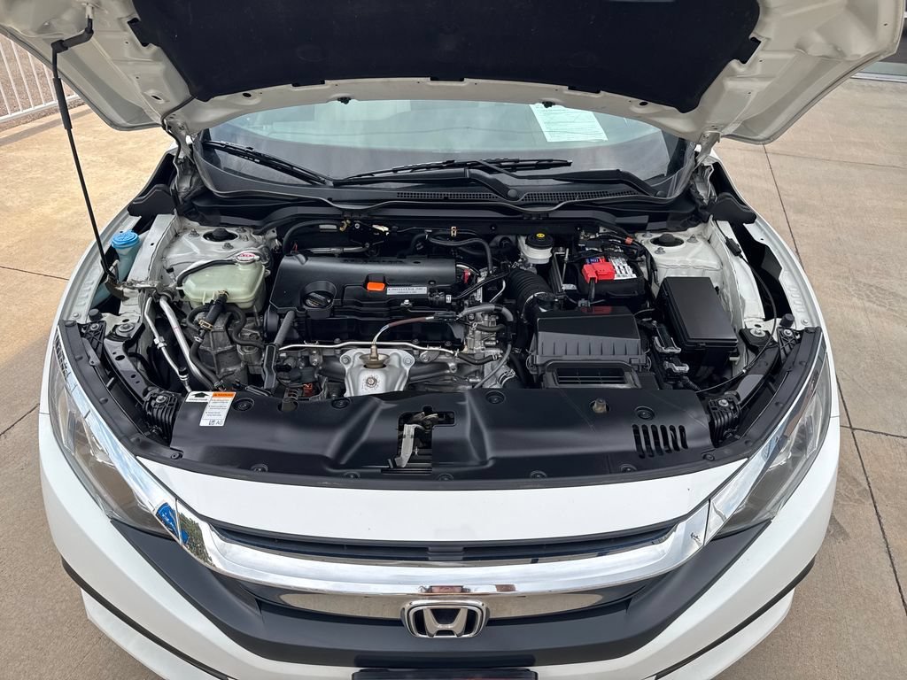 Used 2017  Honda LX image 22