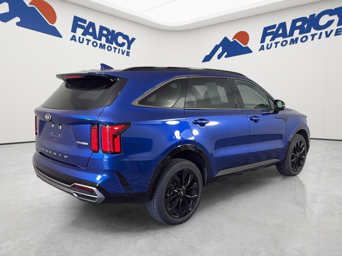 Used 2021 Sapphire Blue Kia SX image 5