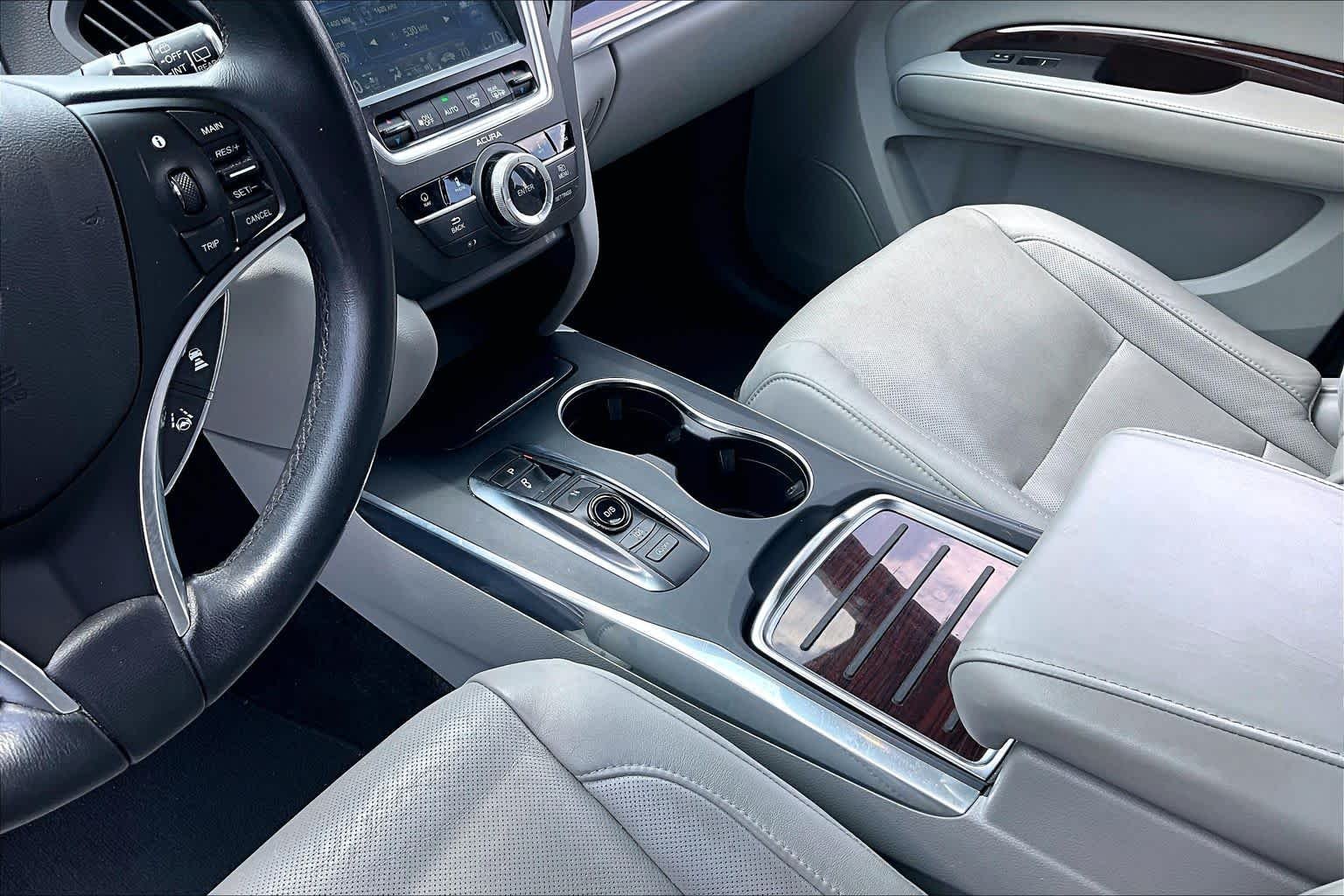 Used 2016 Graphite Luster Metallic Acura w/Advance image 17