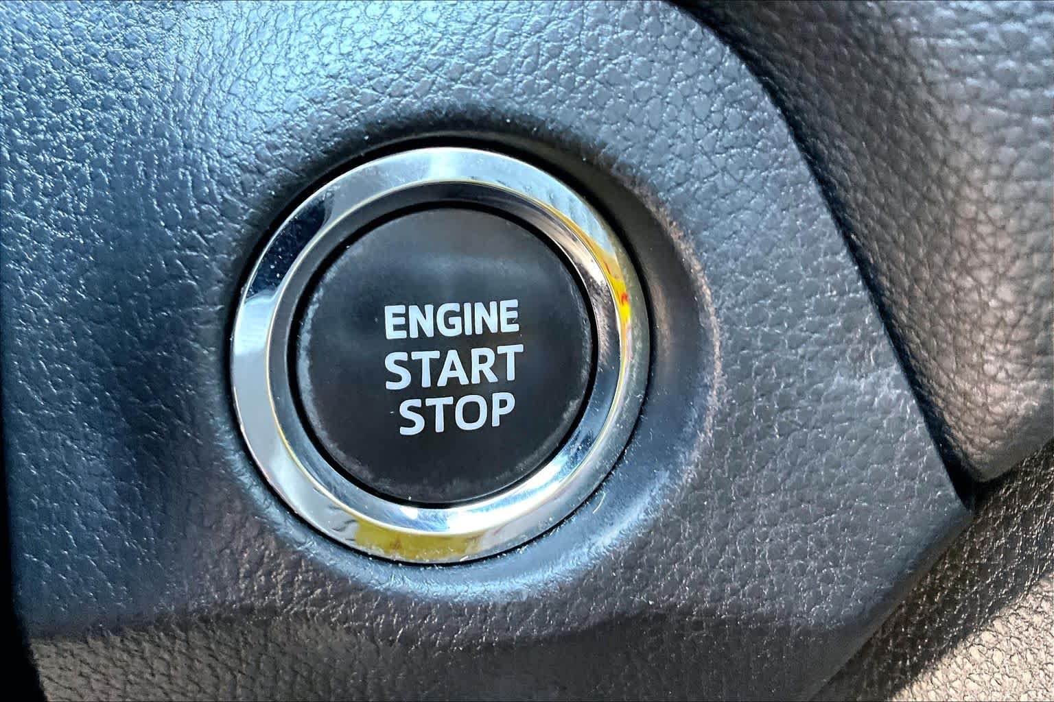 Used 2023 Wind Chill Pearl Toyota XLE Premium image 32