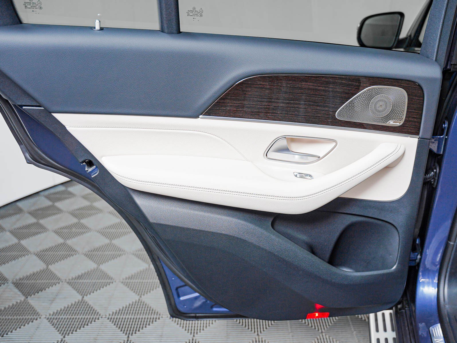 New 2026 Twilight Blue Metallic Mercedes-Benz GLE 350 image 22