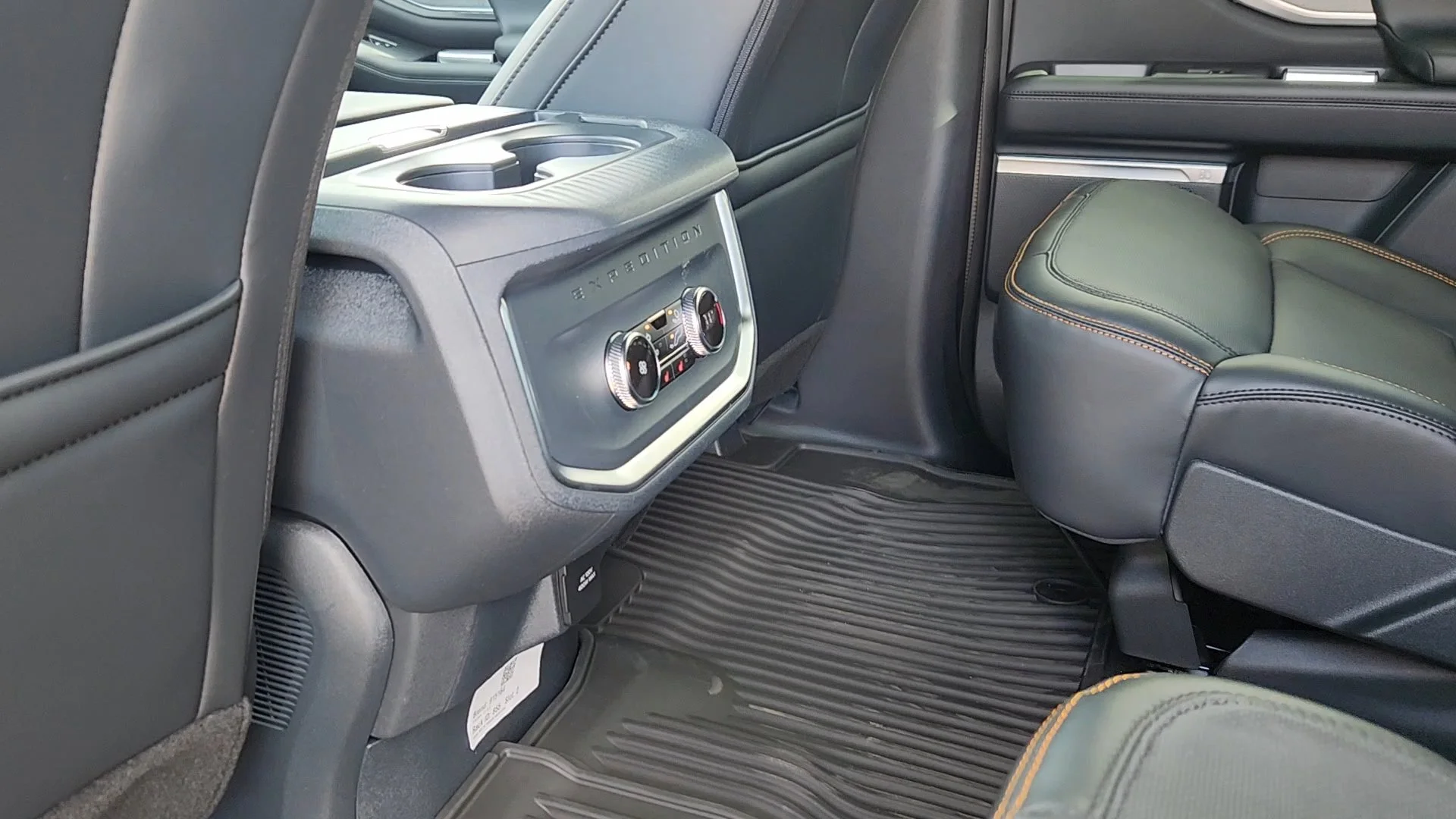 New 2026 Glacier Gray Metallic Tri-Coat Ford Tremor image 26