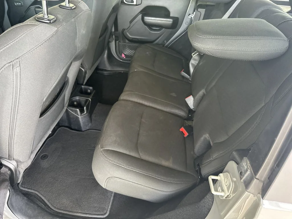Used 2020 Gray Jeep Unlimited Sport Altitude image 28