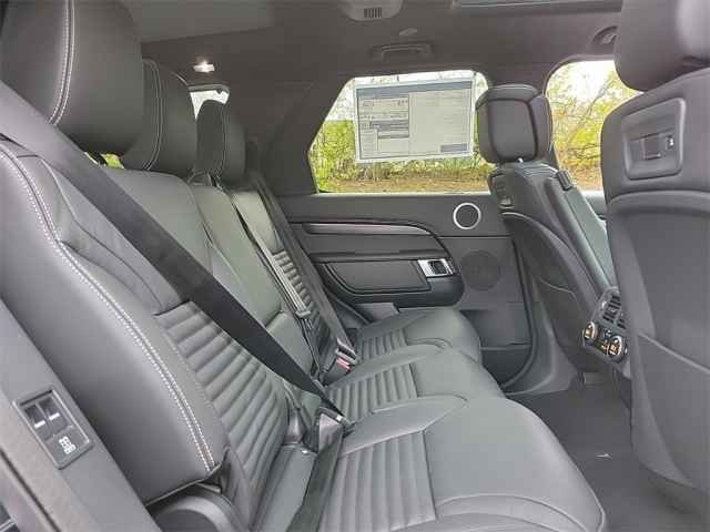 New 2025 Santorini Black Land Rover Metropolitan Edition image 22