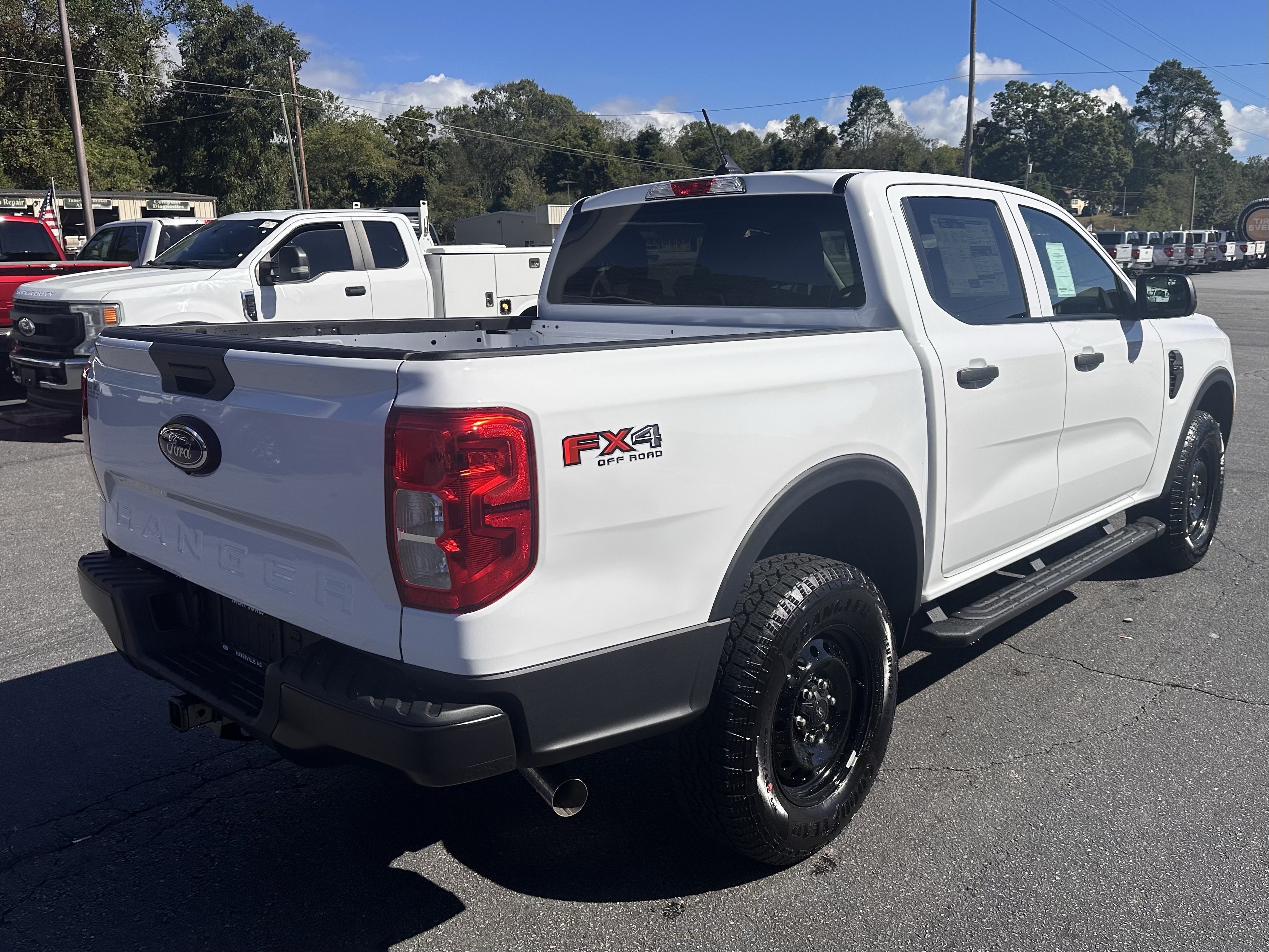 New 2026 Oxford White Ford XL image 6