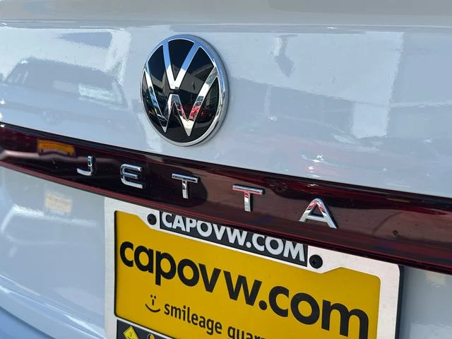 New 2026 Pure White Volkswagen 1.5T Sport image 10
