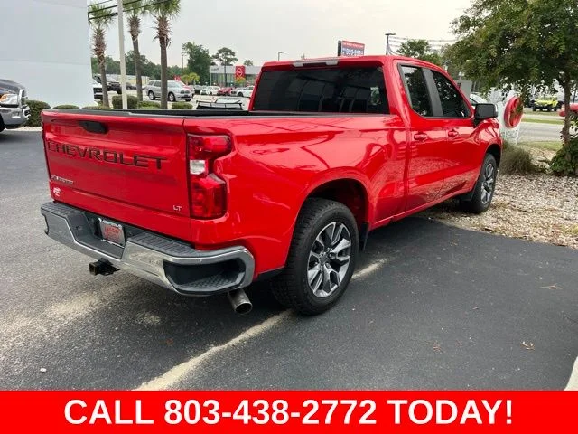 Used 2019 Red Chevrolet LT image 3