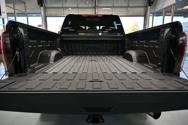 2026 GMC Sierra 2500HD AT4 - Photo 8