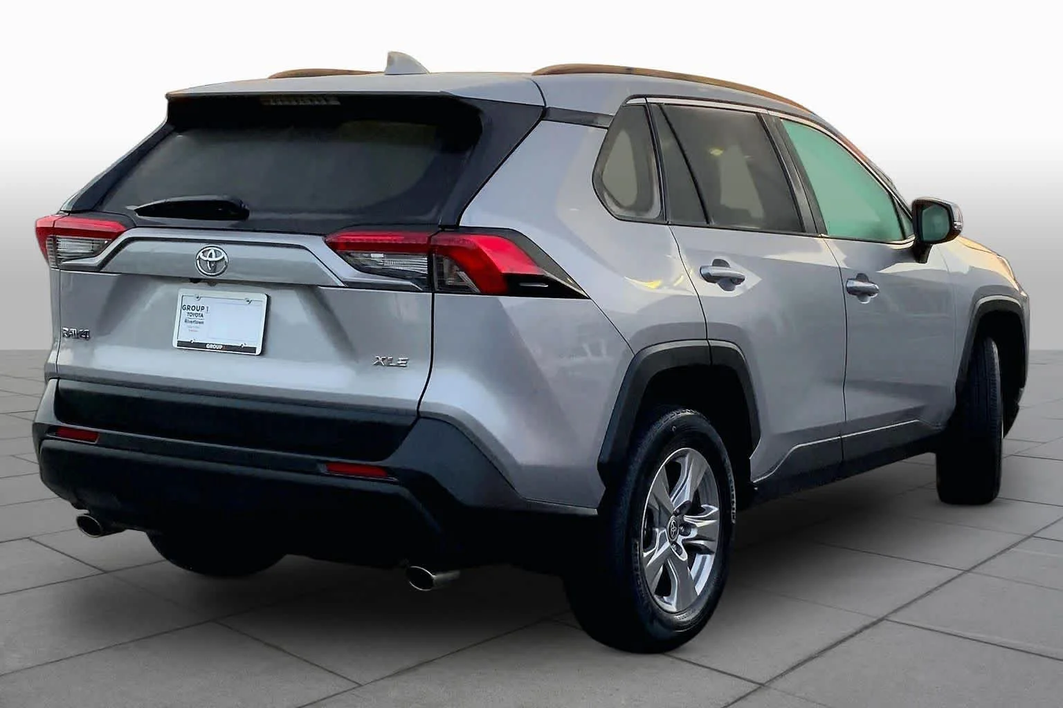 Used 2023 Silver Sky Metallic Toyota XLE image 13