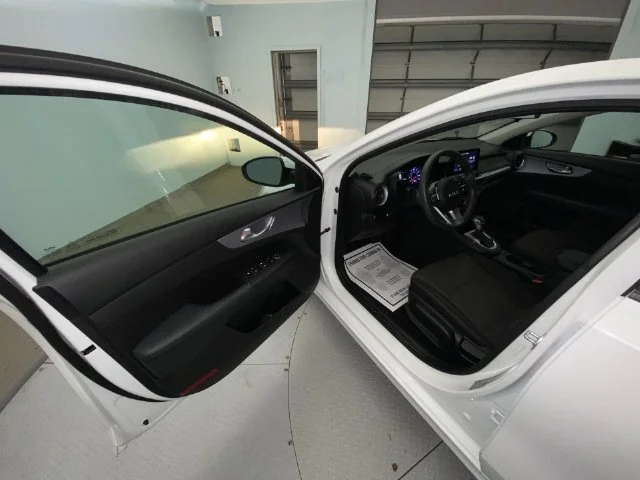 Used 2024 White Kia LXS image 11