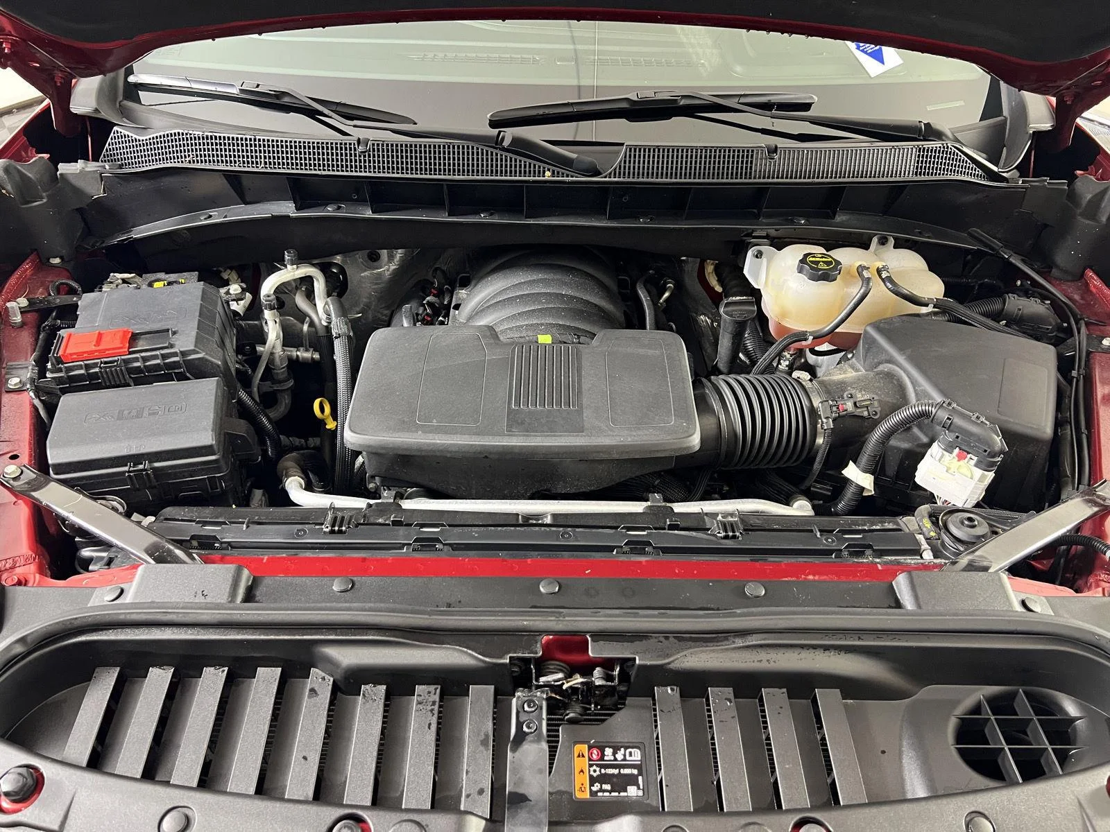 Used 2025 Radiant Red Tintcoat Chevrolet RST image 29