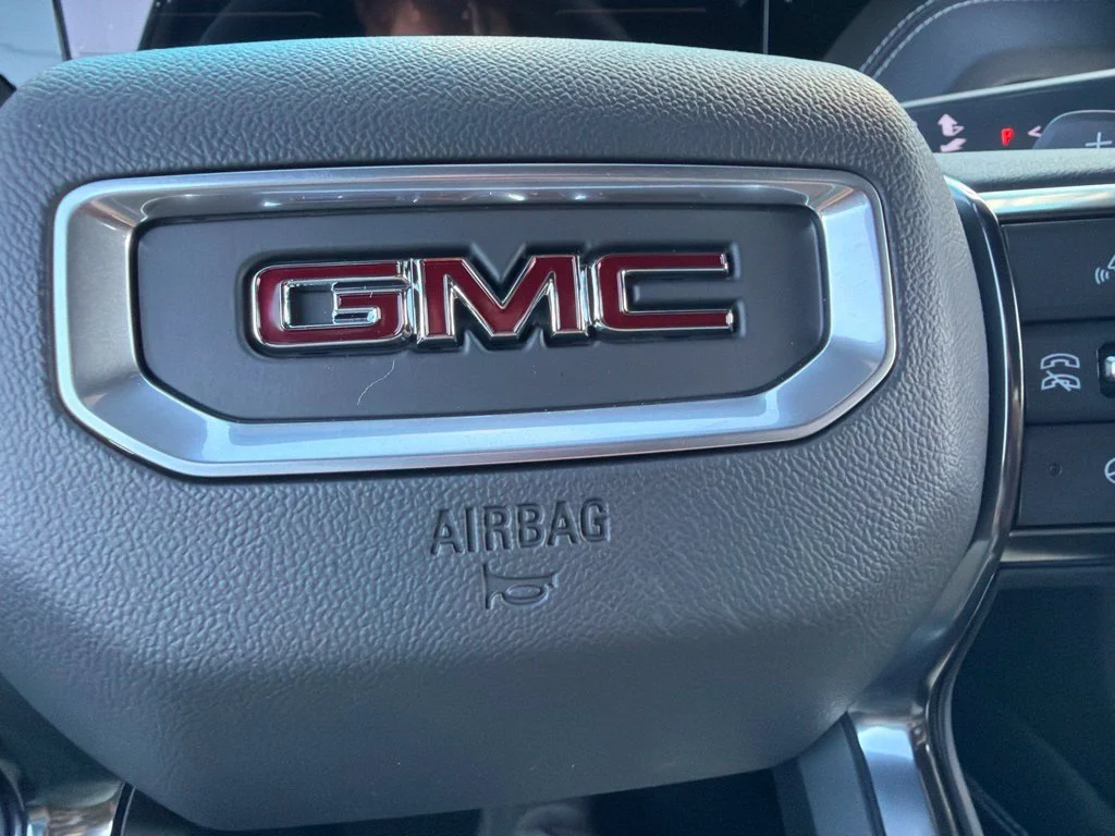 New 2026 Onyx Black GMC AT4 Ultimate image 9
