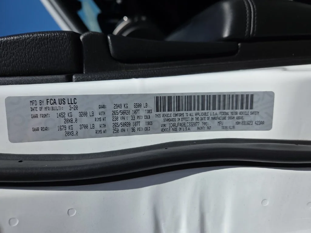 Used 2020 White Jeep Altitude image 25