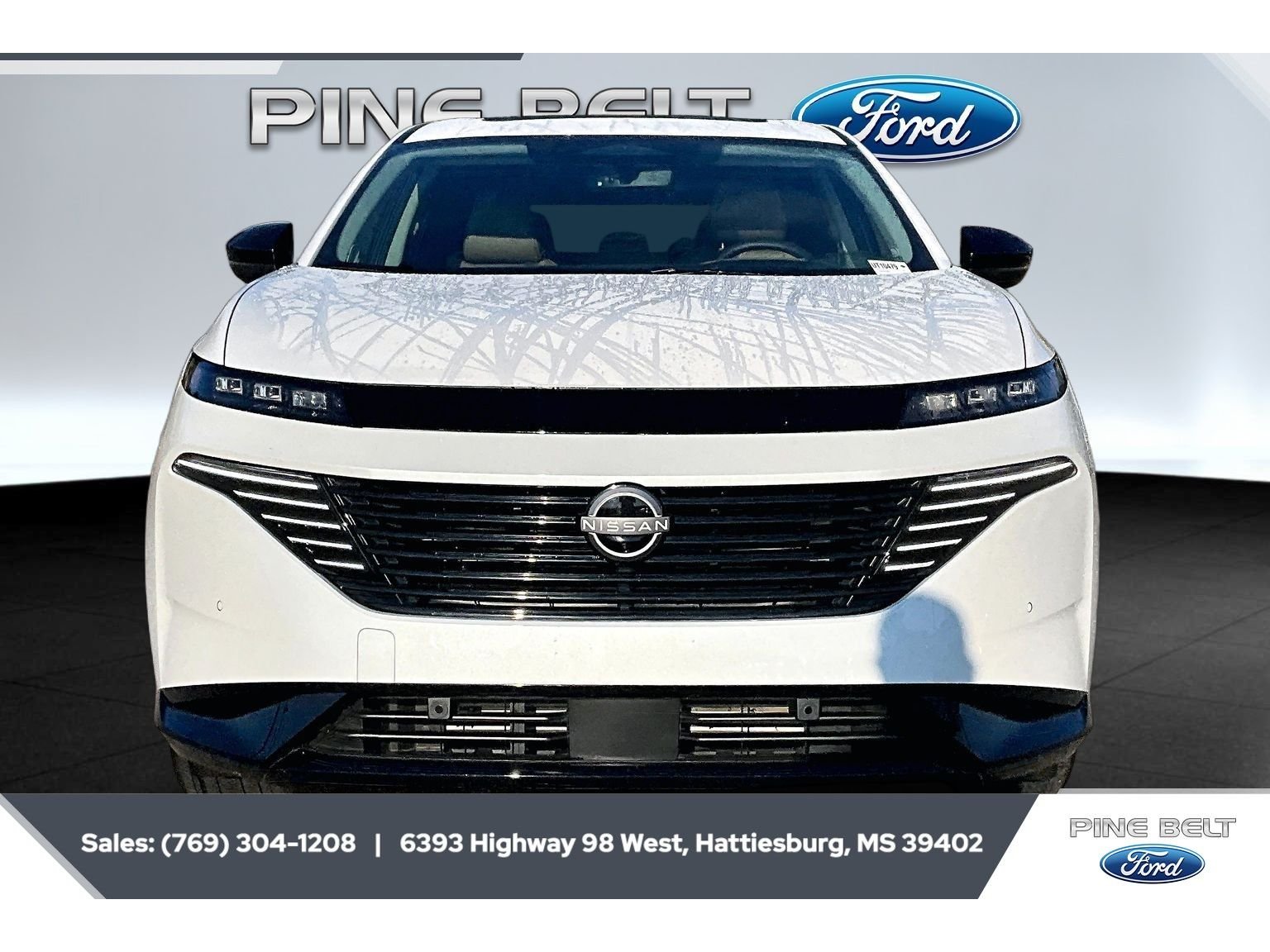 Used 2025 Everest White Pearl Tricoat Nissan Platinum image 3