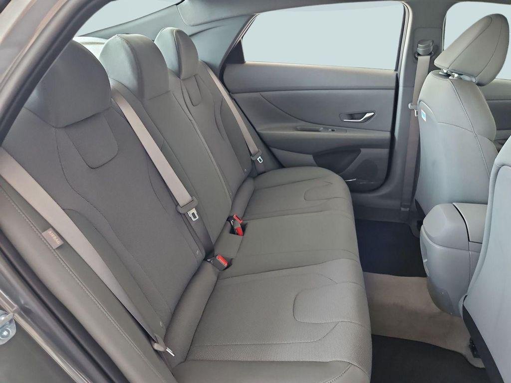 New 2026 Gray Hyundai SE image 27