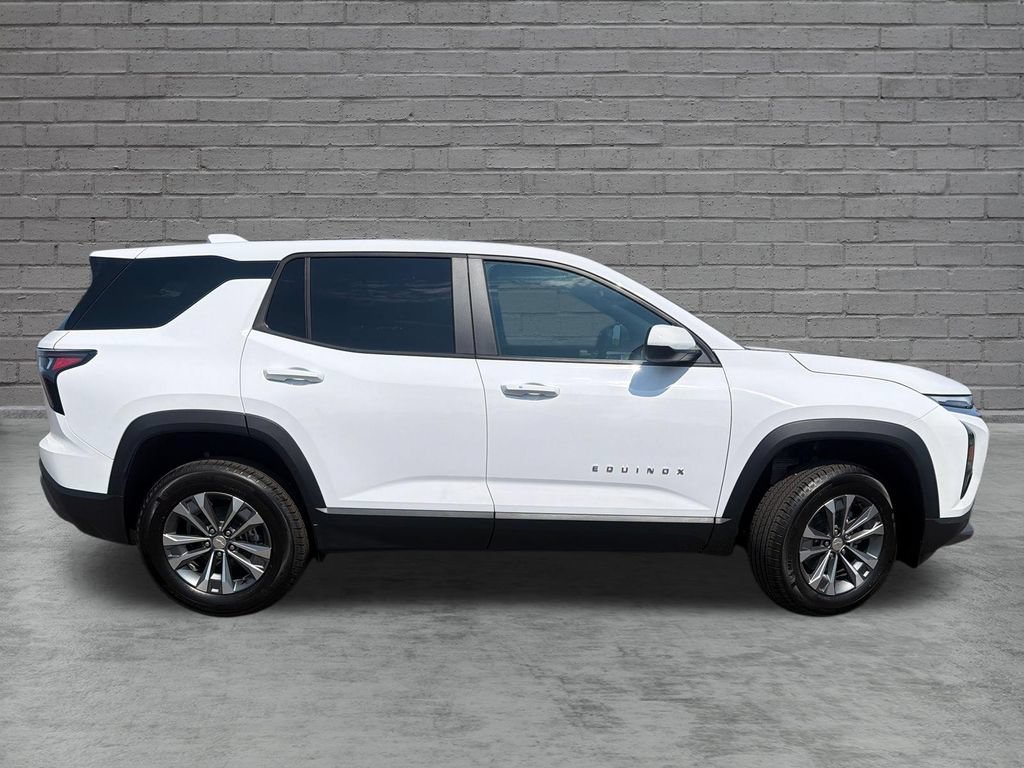 New 2027 Summit White Chevrolet LT image 9