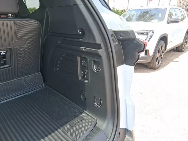 2026 Buick Enclave Preferred - Photo 8