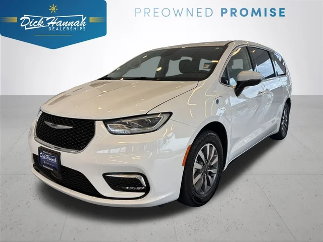 2023 Chrysler Pacifica Hybrid Touring L