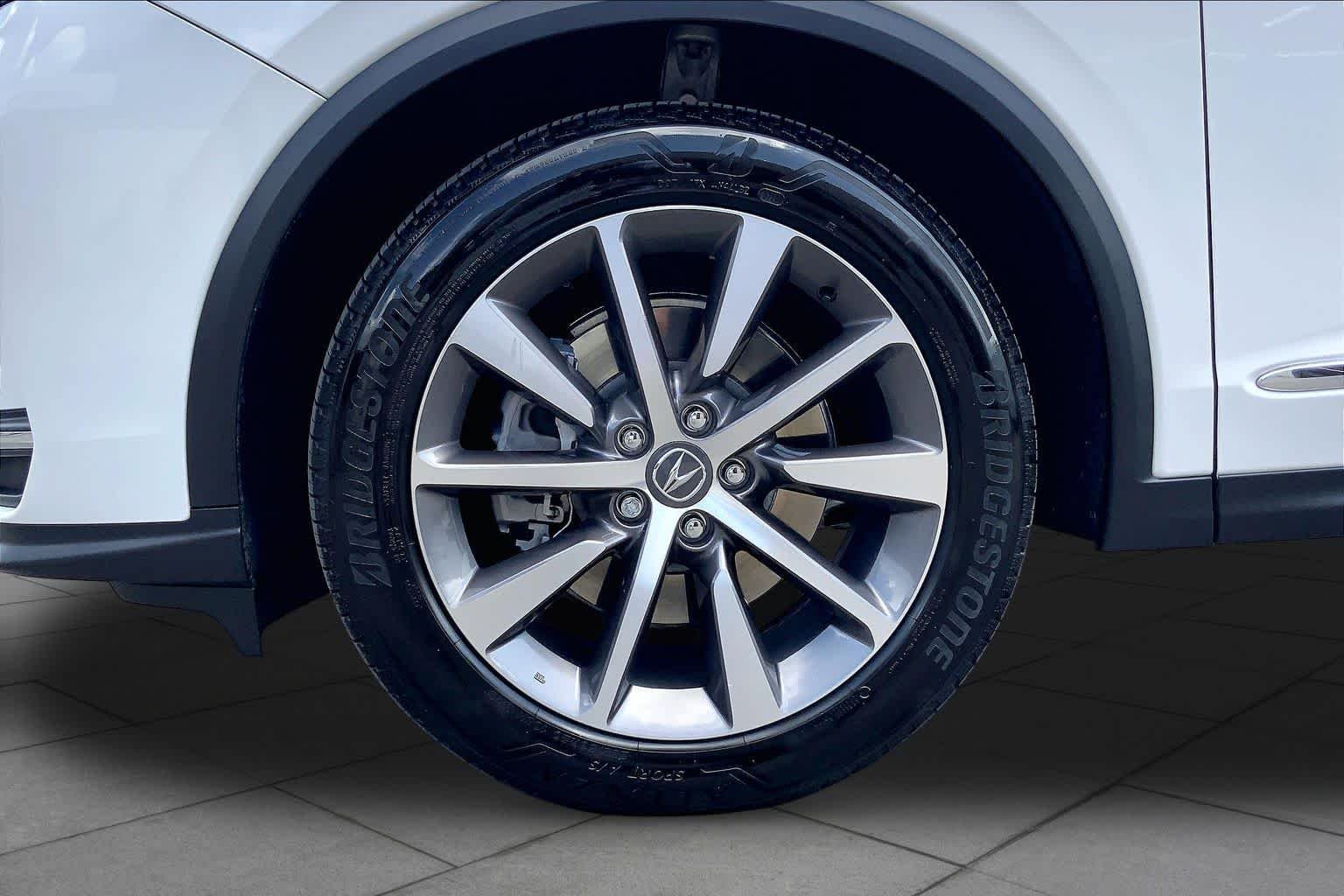 Used 2025 Platinum White Pearl Acura w/Technology Package image 11
