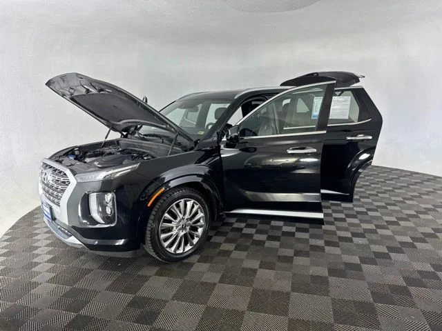 Used 2020 Black Hyundai Limited image 12