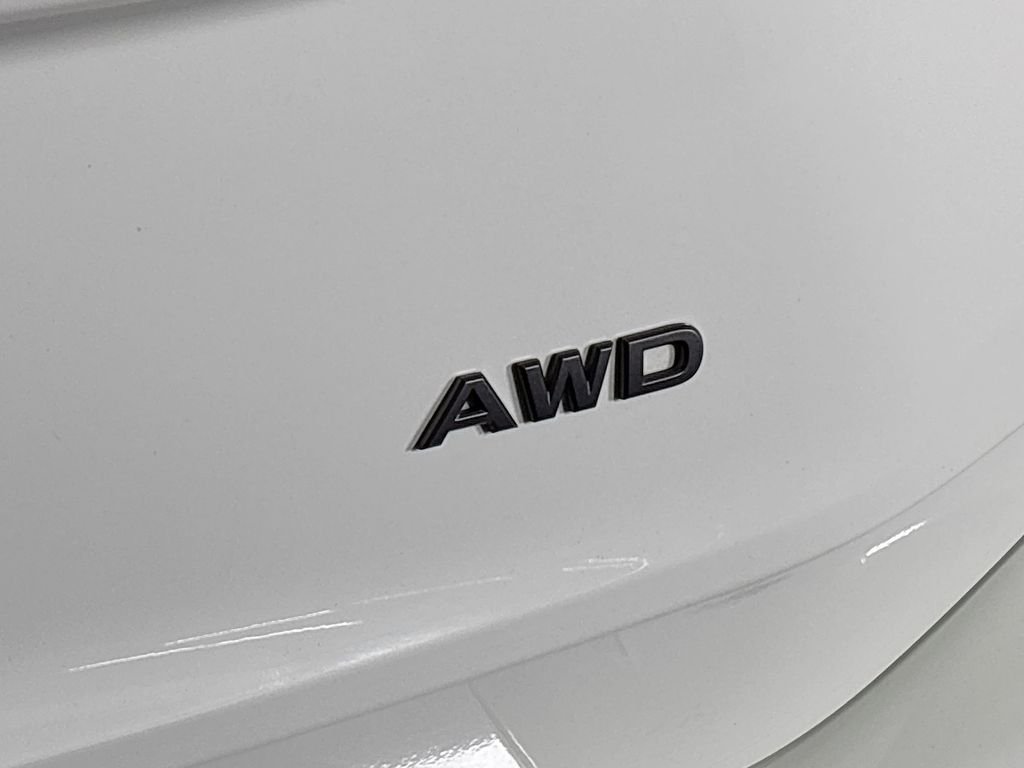 Used 2024 White Nissan S image 23