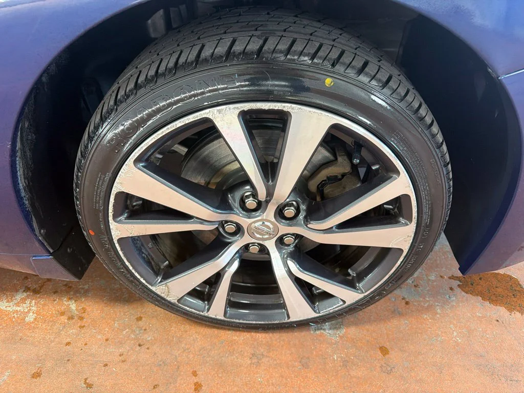 Used 2017 Deep Blue Pearl Nissan 3.5 SV image 10
