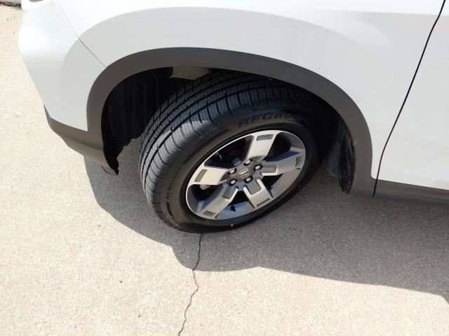 Used 2024 White Honda RTL image 39