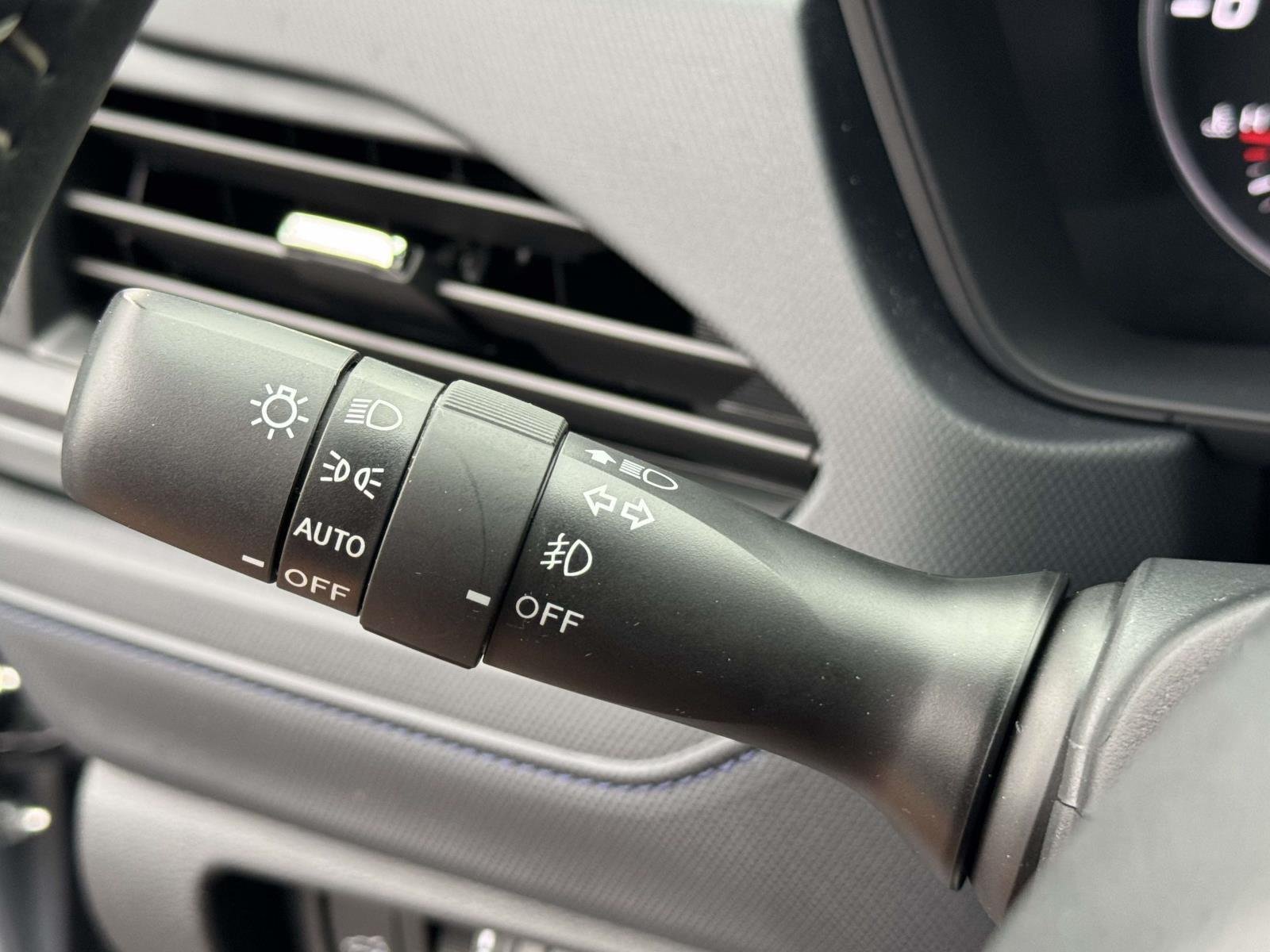 Used 2026 Ice Silver Metallic Subaru Premium image 23